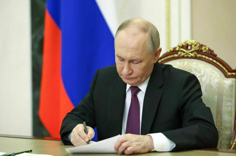 Россия и Китай укрепляют экономические связи: Путин подписал закон о защите инвестиций