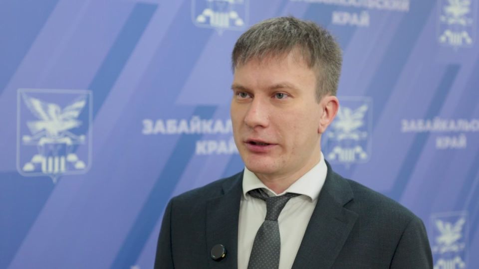 Забайкальцы могут задать свой вопрос главе региона Александру Осипову теперь и в мессенджере МАХ