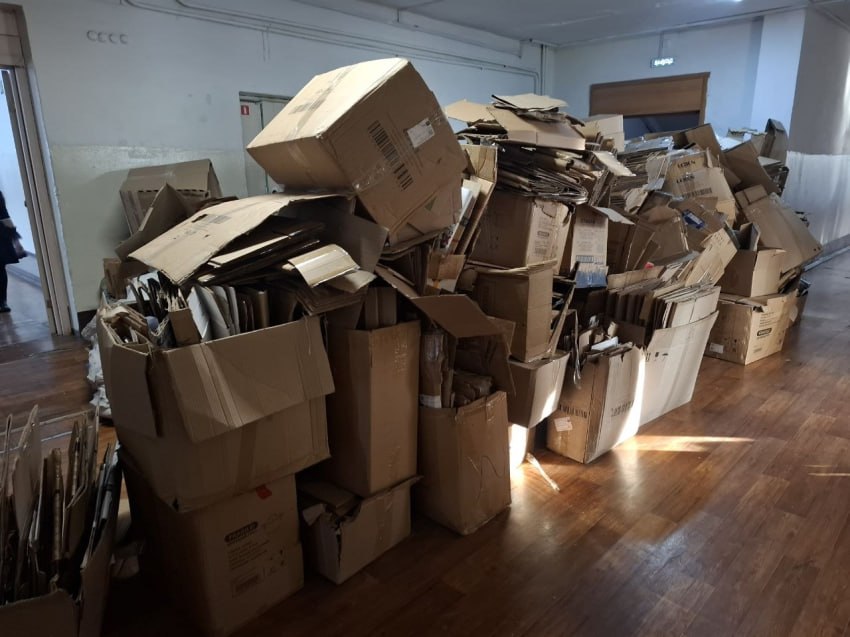 Читинская школа собрала почти тонну макулатуры в рамках акции «БумБатл»