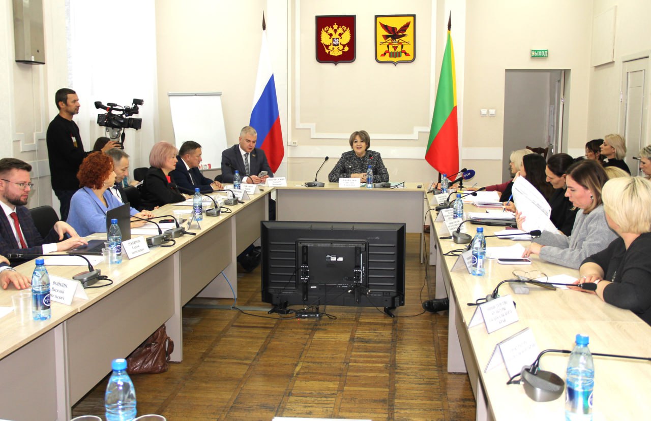 На новые меры социальной поддержки забайкальцев в 2026 году будет направлено более 4 млрд рублей На новые меры социальной поддержки забайкальцев в 2026 году будет направлено более 4 млрд рублей