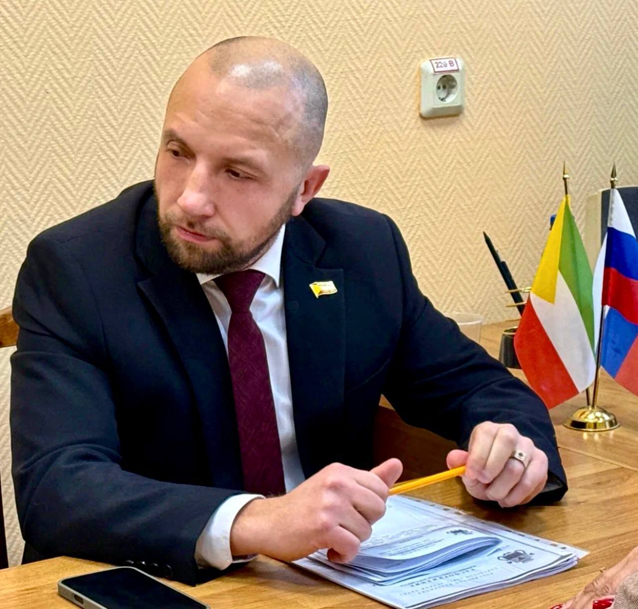 Вопрос установления границ двух новых ТОСов рассмотрели депутаты комитета по местному самоуправлению и развитию институтов гражданского общества Вопрос установления границ двух новых ТОСов рассмотрели депутаты комитета по местному самоуправлению и развитию институтов гражданского общества