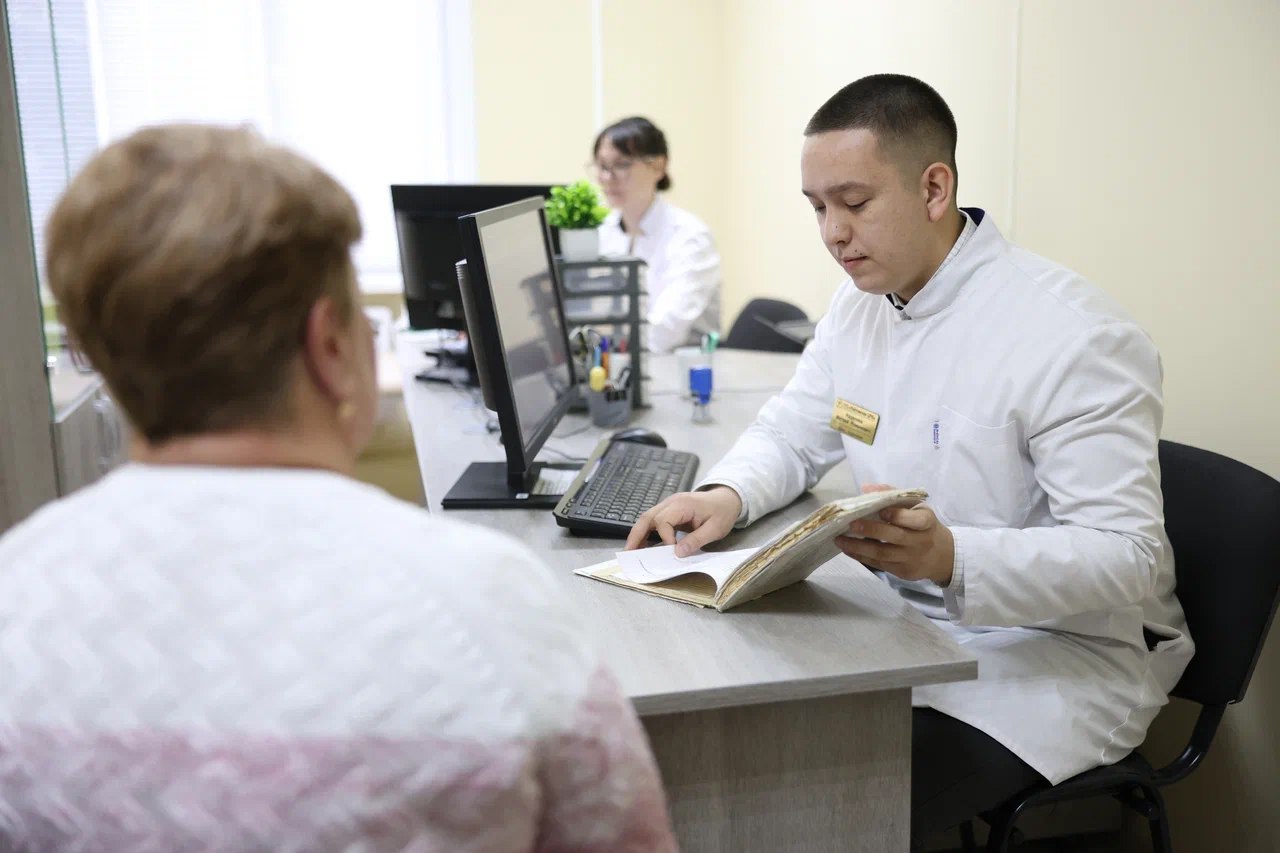 Благодаря поддержке президента медучреждения районов Забайкалья пополнились молодыми врачами Благодаря поддержке президента медучреждения районов Забайкалья пополнились молодыми врачами