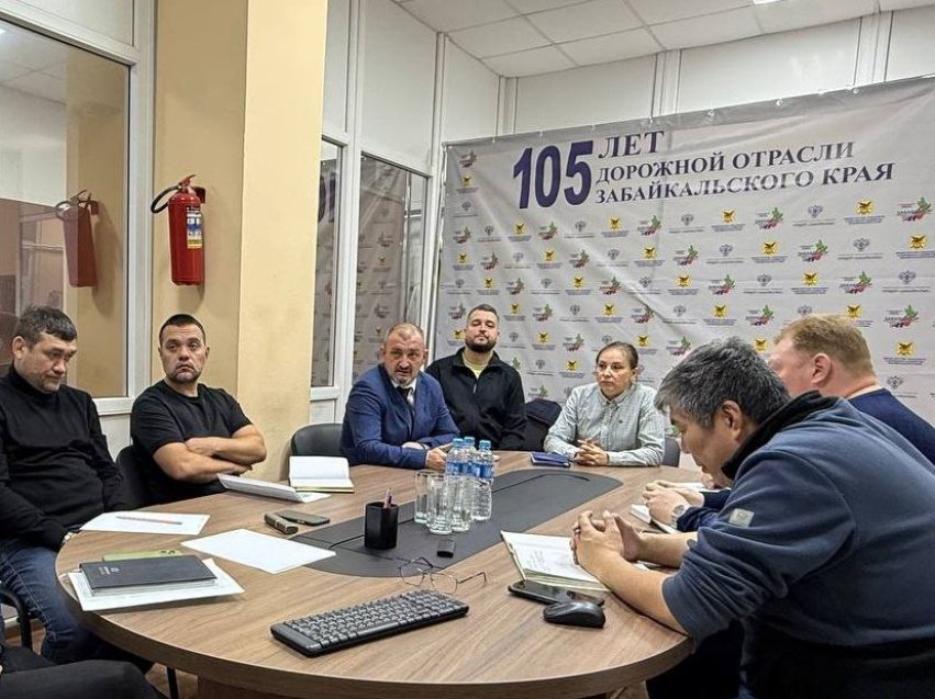 Дорожные службы Забайкалья подготовились к устранению последствий нового снегопада Дорожные службы Забайкалья подготовились к устранению последствий нового снегопада