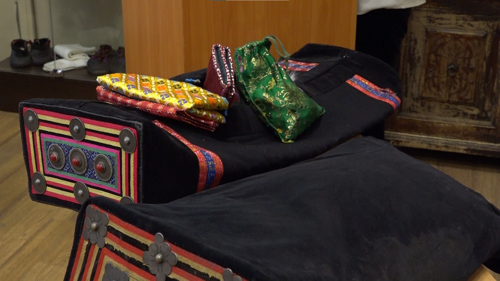 Эвенкийская технология выделки камуса и обряд сватовства у агинских бурят пополнят реестр объектов нематериального этнокультурного достояния Забайкалья