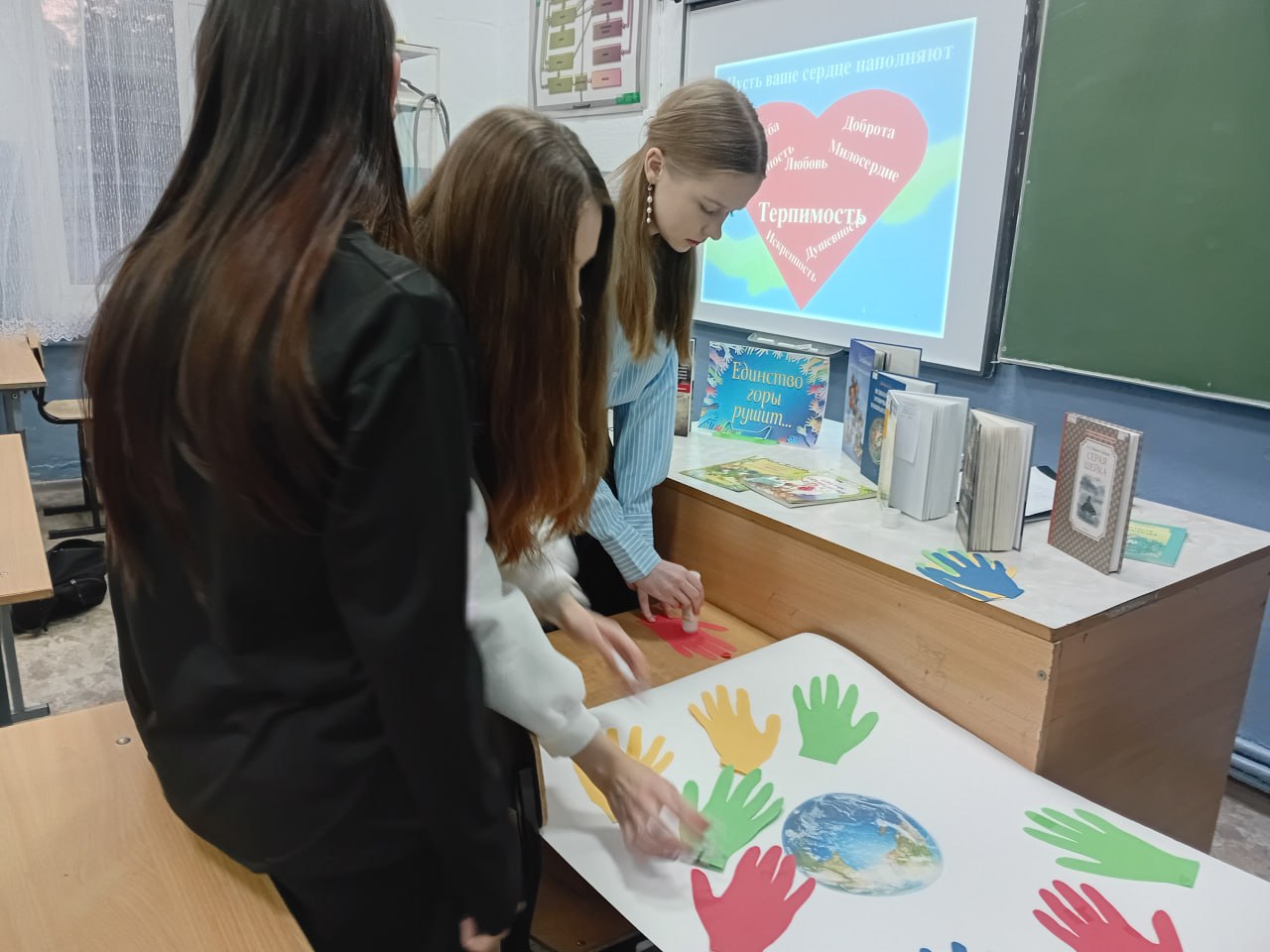 Час дружеской беседы «Толерантность в молодежной среде» Час дружеской беседы «Толерантность в молодежной среде»