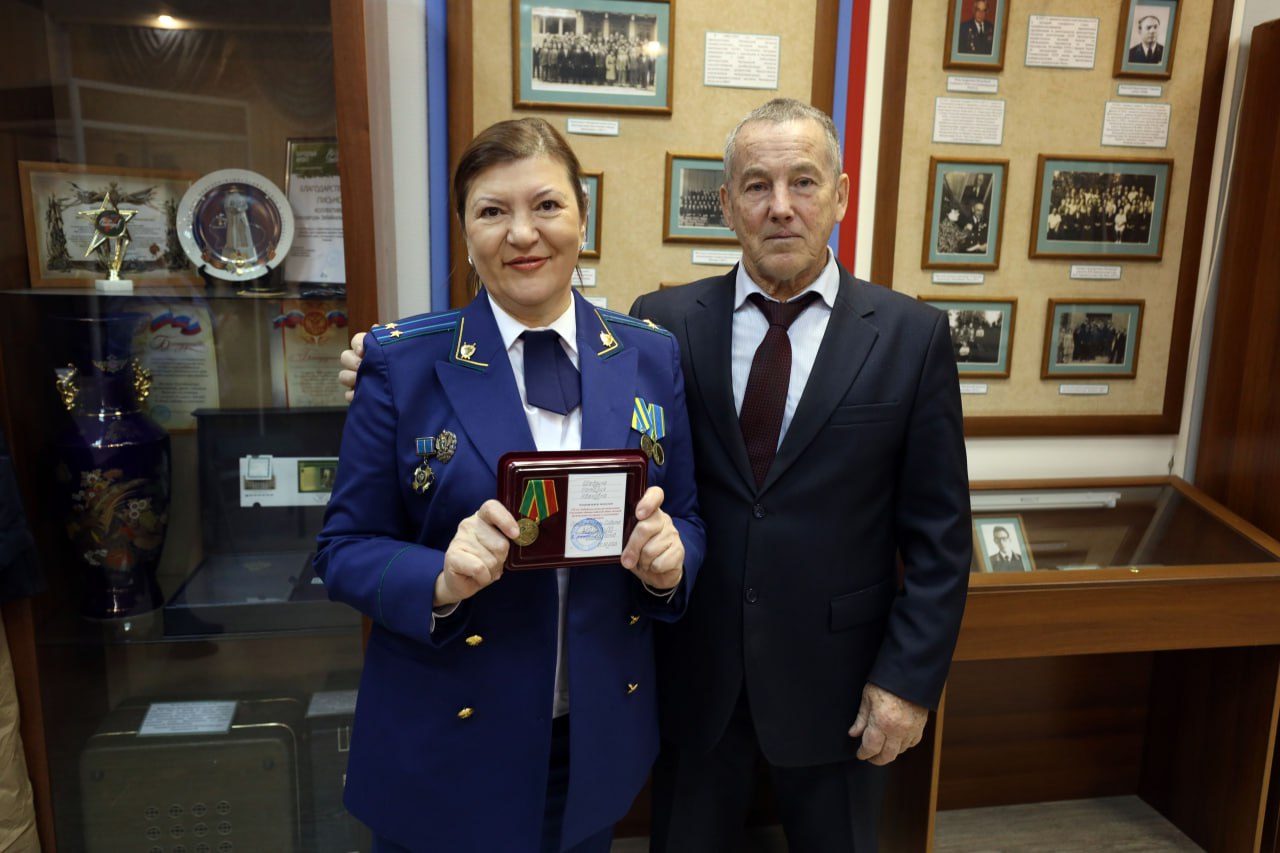 Вчера в музее регионального надзорного ведомства состоялось расширенное заседание Совета общественной организации ветеранов и пенсионеров прокуратуры Забайкальского края с приглашением всех ее членов Вчера в музее регионального надзорного ведомства состоялось расширенное заседание Совета общественной организации ветеранов и пенсионеров прокуратуры Забайкальского края с приглашением всех ее членов