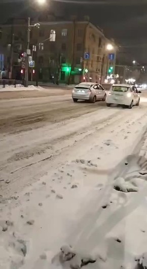 Очистка улиц продолжается