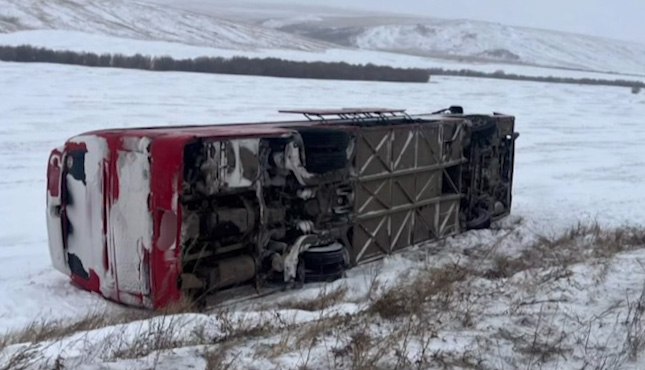 Автобус с вахтовиками перевернулся в Шилкинском округе