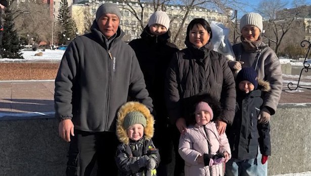 Семья Дубжитовых из Агинского округа победила в одной из номинаций краевого конкурса опекунских семей в Чите