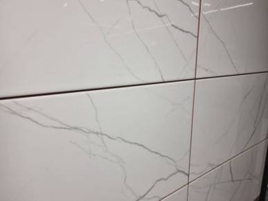 3 копеечных средства, от которых плитка заблестит как новая: даже въевшаяся плесень отвалится