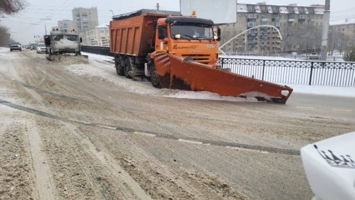 По информации комитета городского хозяйства, на вечер 16 ноября, работы по механизированной очистке проезжей части от выпавшего снега были выполнены на 257 километрах улично-дорожной сети краевого центра