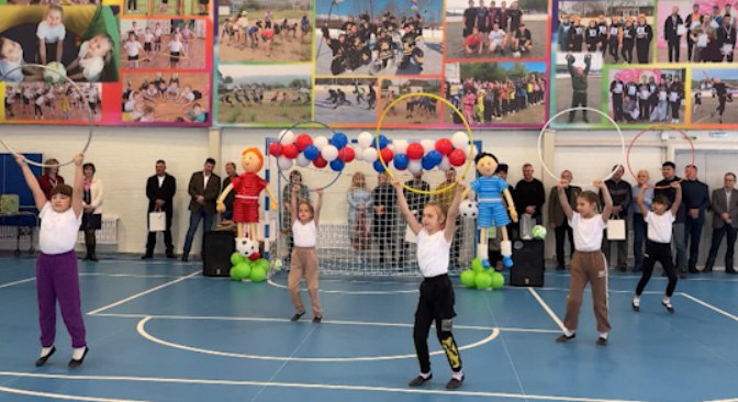 В Усть-Карске торжественно открыли модульный спортивный комплекс