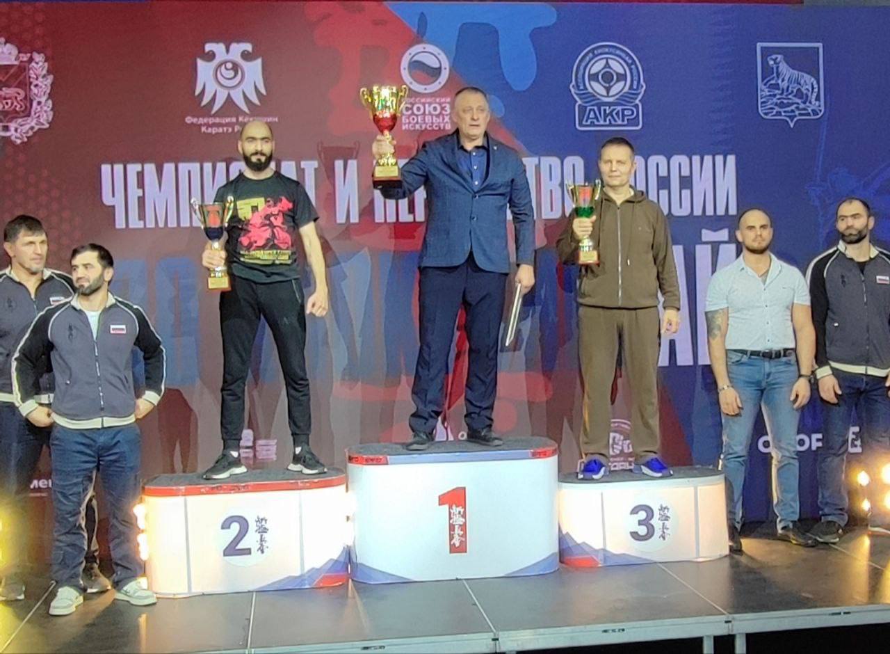 Два золота, одно серебро. Забайкальцы выступали на Первенстве России по киокусинкай среди юниоров в возрасте 16-17 лет в городе Владивосток Два золота, одно серебро. Забайкальцы выступали на Первенстве России по киокусинкай среди юниоров в возрасте 16-17 лет в городе Владивосток