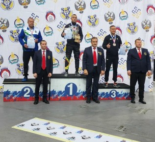 Забайкальцы забрали две золотые и одну бронзовую медали на международном турнире по гиревому спорту в Улан-Удэ