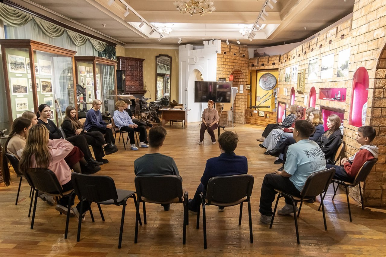 "Школа юного гида" продолжает работу "Школа юного гида" продолжает работу