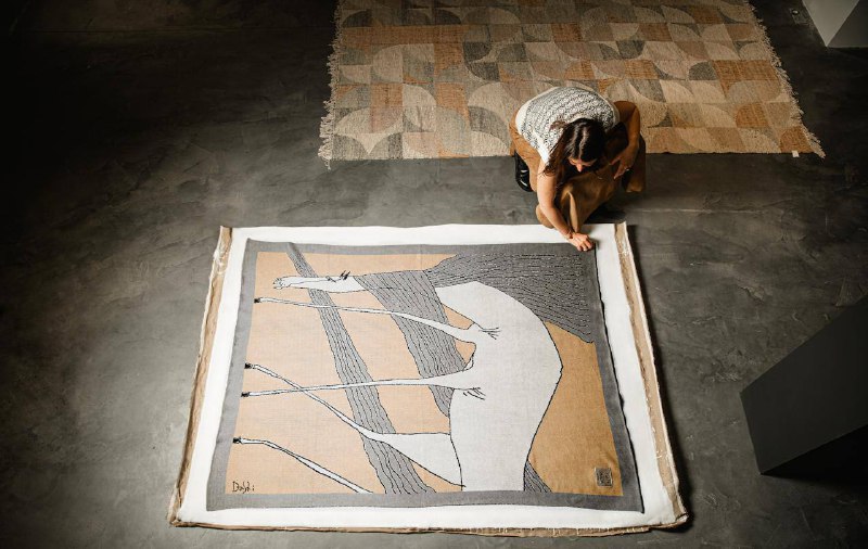 Плед из агинской шерсти соткали по картине Даши Намдакова Плед из агинской шерсти соткали по картине Даши Намдакова