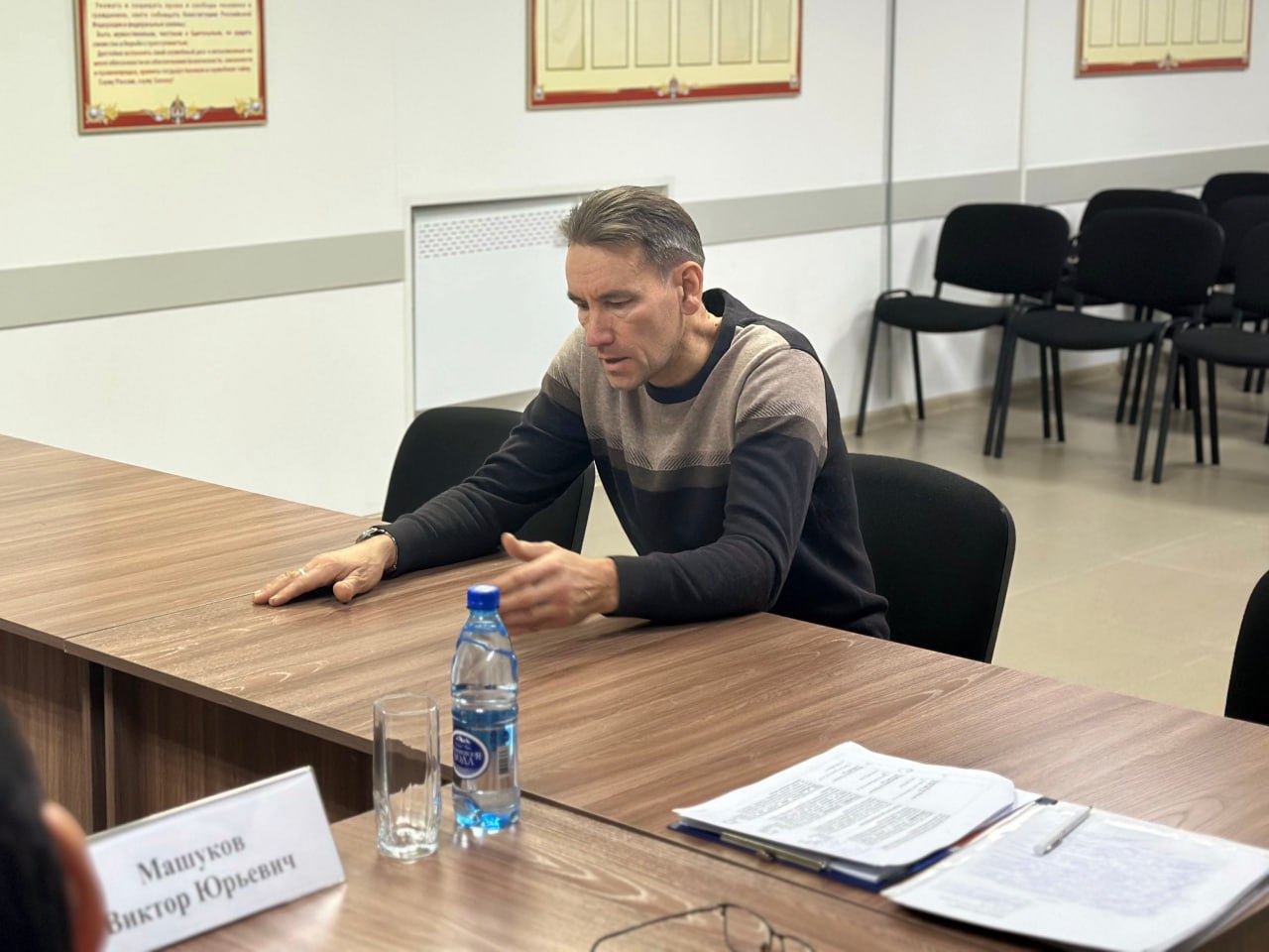 Вчера заместитель прокурора Забайкальского края Алексей Радченко и заместитель начальника регионального управления МВД России Александр Никитин провели совместный прием жителей Читинского района Вчера заместитель прокурора Забайкальского края Алексей Радченко и заместитель начальника регионального управления МВД России Александр Никитин провели совместный прием жителей Читинского района