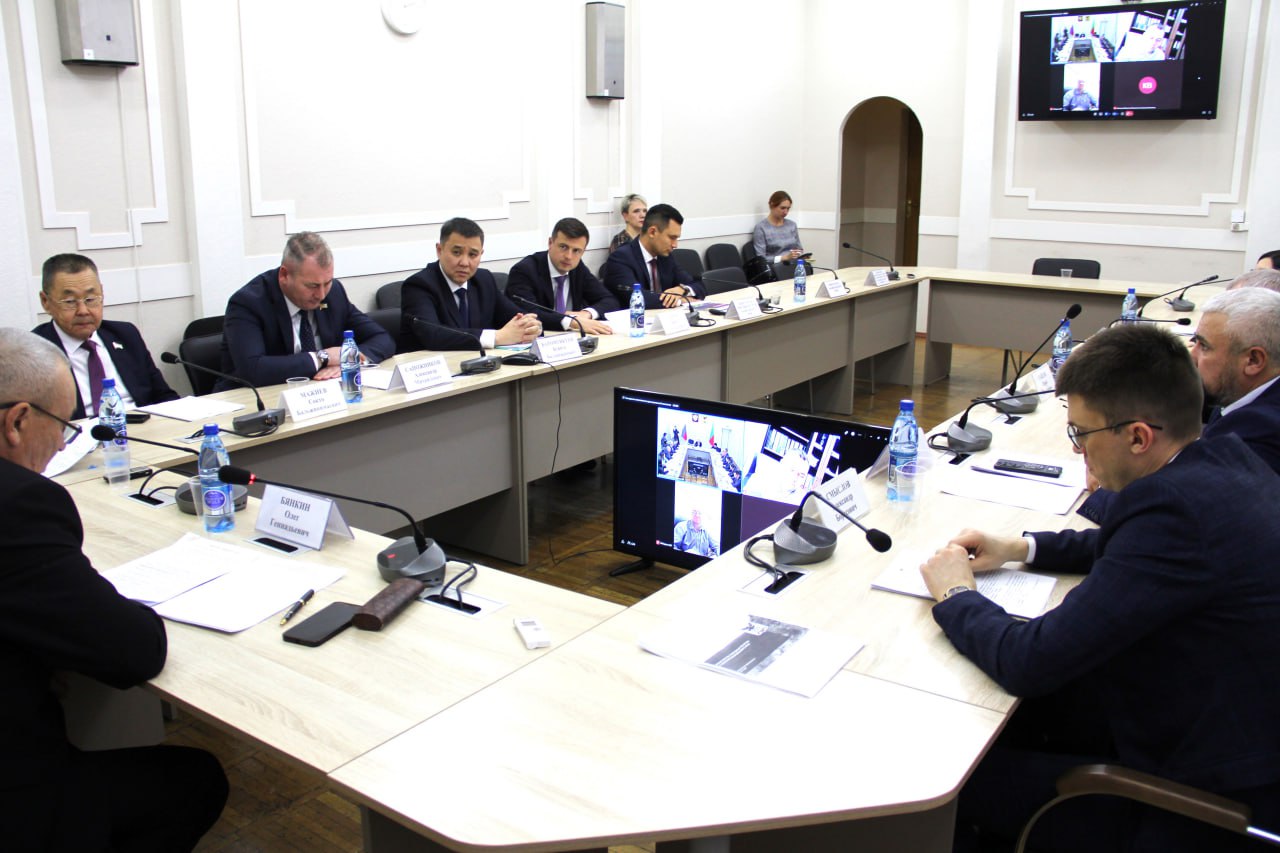 Комитеты Заксобрания согласовали кандидатов на должности первых зампредов Правительства Комитеты Заксобрания согласовали кандидатов на должности первых зампредов Правительства