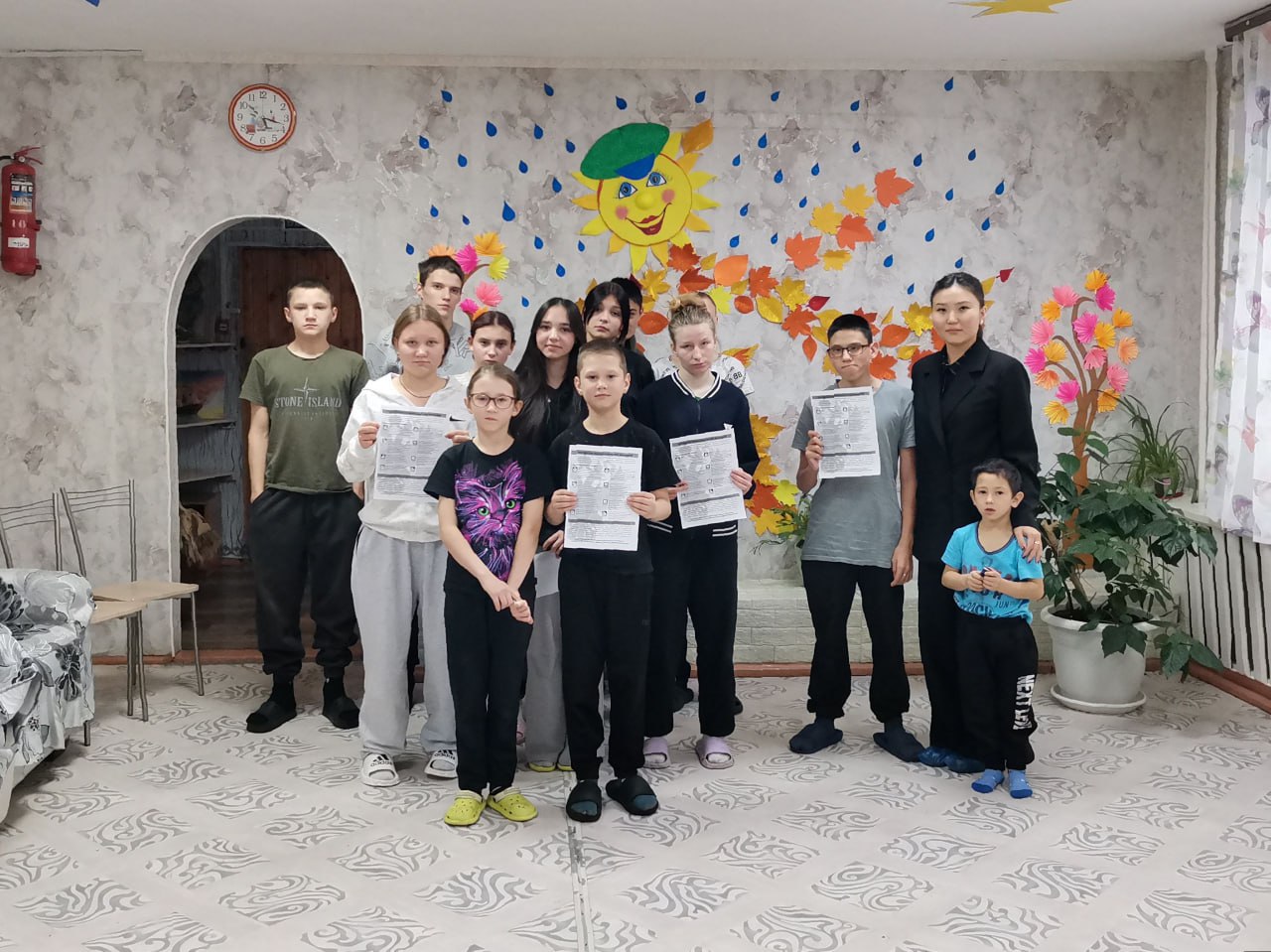 Прокуратура Улетовского района в рамках работы по правовому просвещению и профилактике правонарушений несовершеннолетних провела встречу с воспитанниками социально-реабилитационного центра «Кедр» Прокуратура Улетовского района в рамках работы по правовому просвещению и профилактике правонарушений несовершеннолетних провела встречу с воспитанниками социально-реабилитационного центра «Кедр»