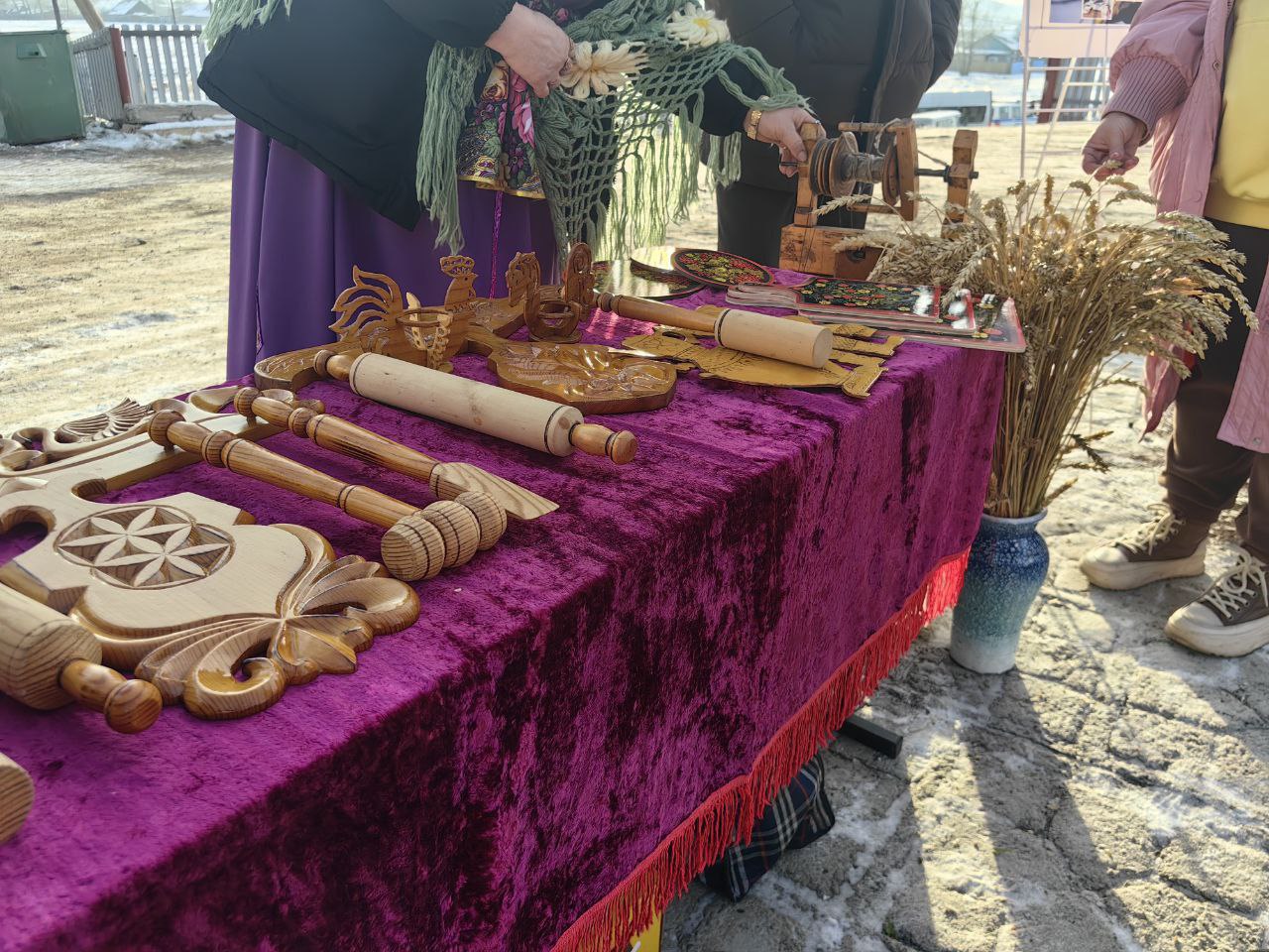 К участникам форума «Моя земля — моя семья» с приветственным словом обратился губернатор региона Александр Осипов: К участникам форума «Моя земля — моя семья» с приветственным словом обратился губернатор региона Александр Осипов: