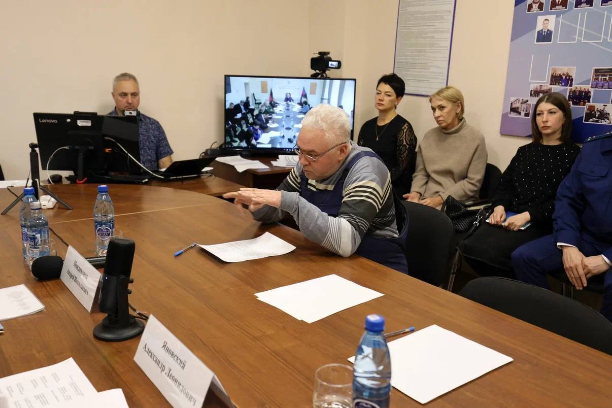 Начальник управления Генпрокуратуры России по ДФО Андрей Мондохонов провел прием граждан в городе Шилке Забайкальского края Начальник управления Генпрокуратуры России по ДФО Андрей Мондохонов провел прием граждан в городе Шилке Забайкальского края