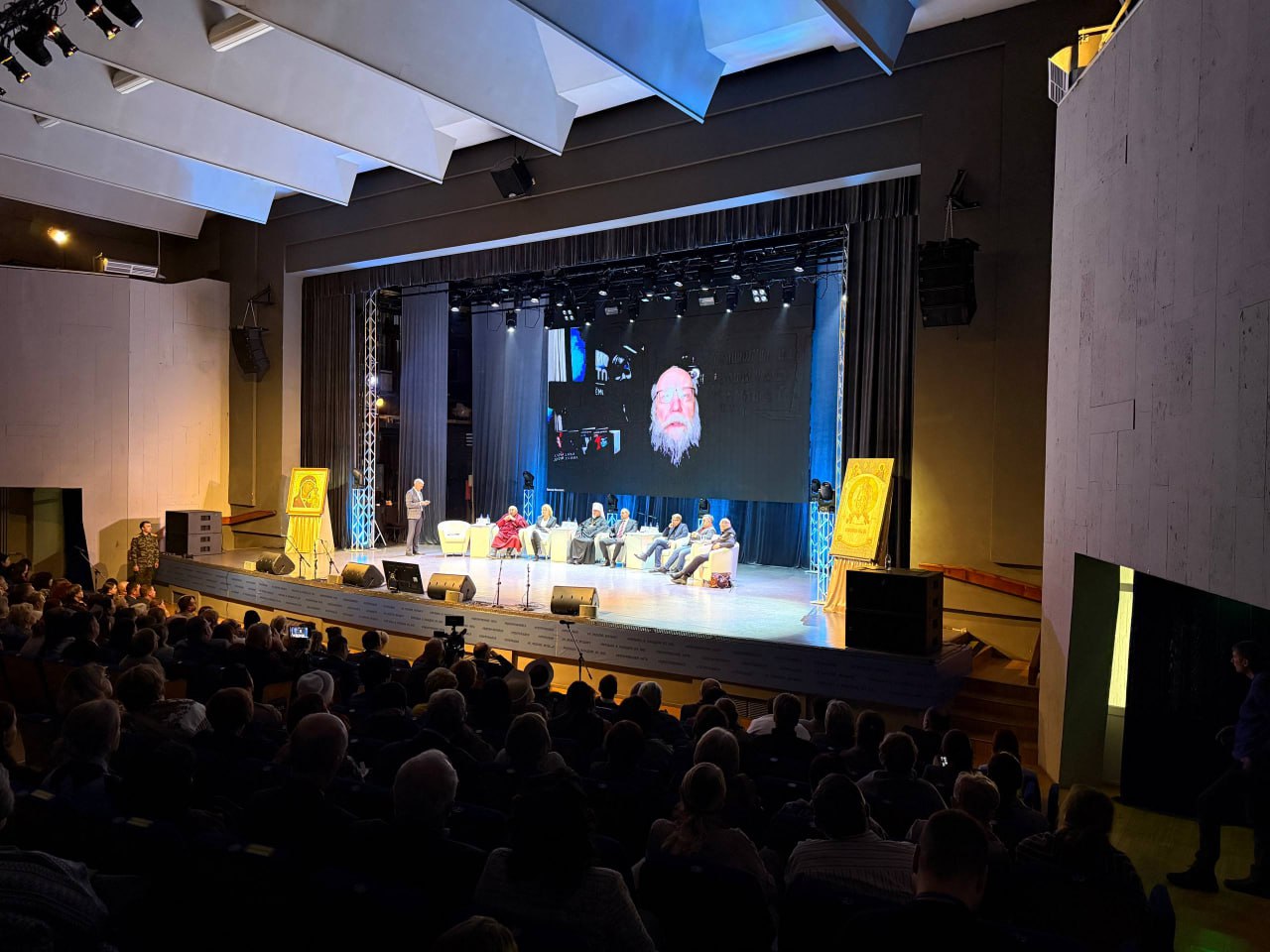 Русский форум: Александр Дугин о том, кто такой «русский» в современном мире