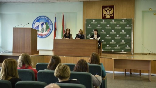 Сотрудники Управления по вопросам миграции приняли участие в семинаре для работодателей