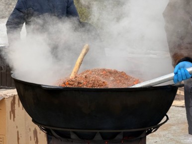 Русский форум: Кашу из топора готовят на гастрофестивале в Чите