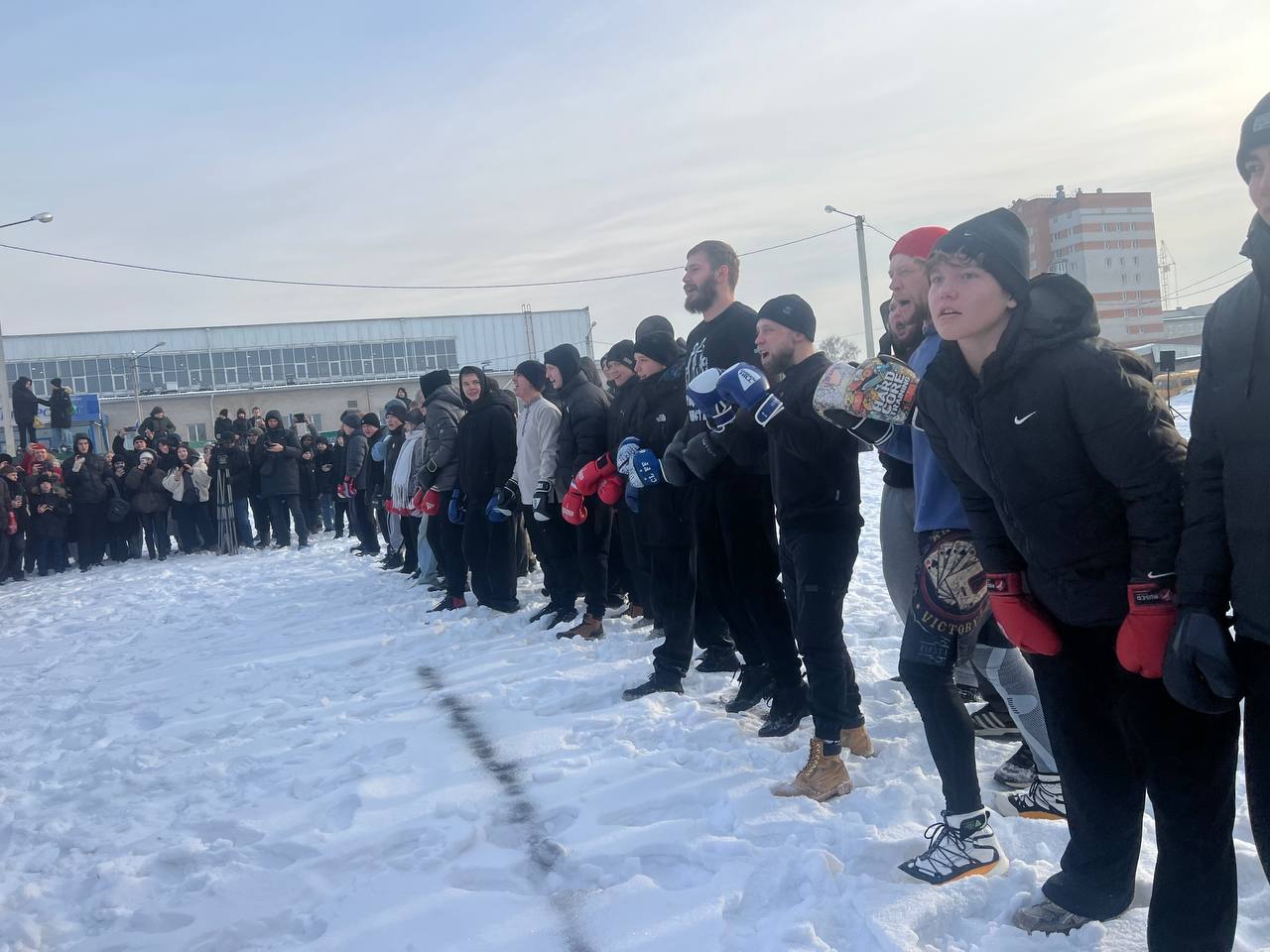 Русский форум: Забайкальские мужики встретились в кулачном бою Русский форум: Забайкальские мужики встретились в кулачном бою