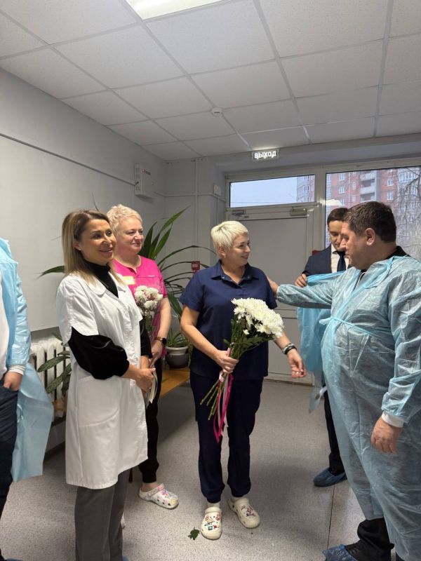 Городские депутаты поздравили будущих и настоящих мам