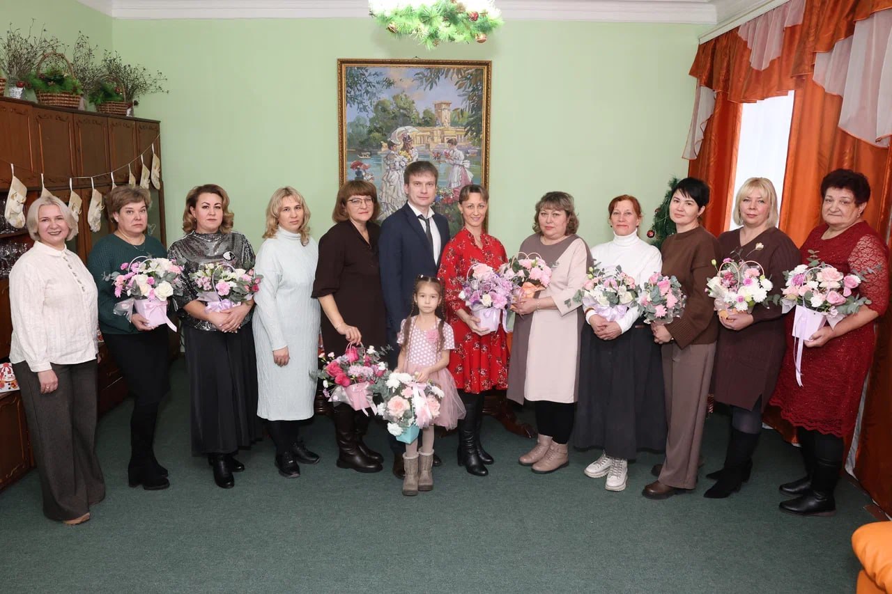 Сила материнства: В Чите прошла встреча матерей участников спецоперации с представителями власти