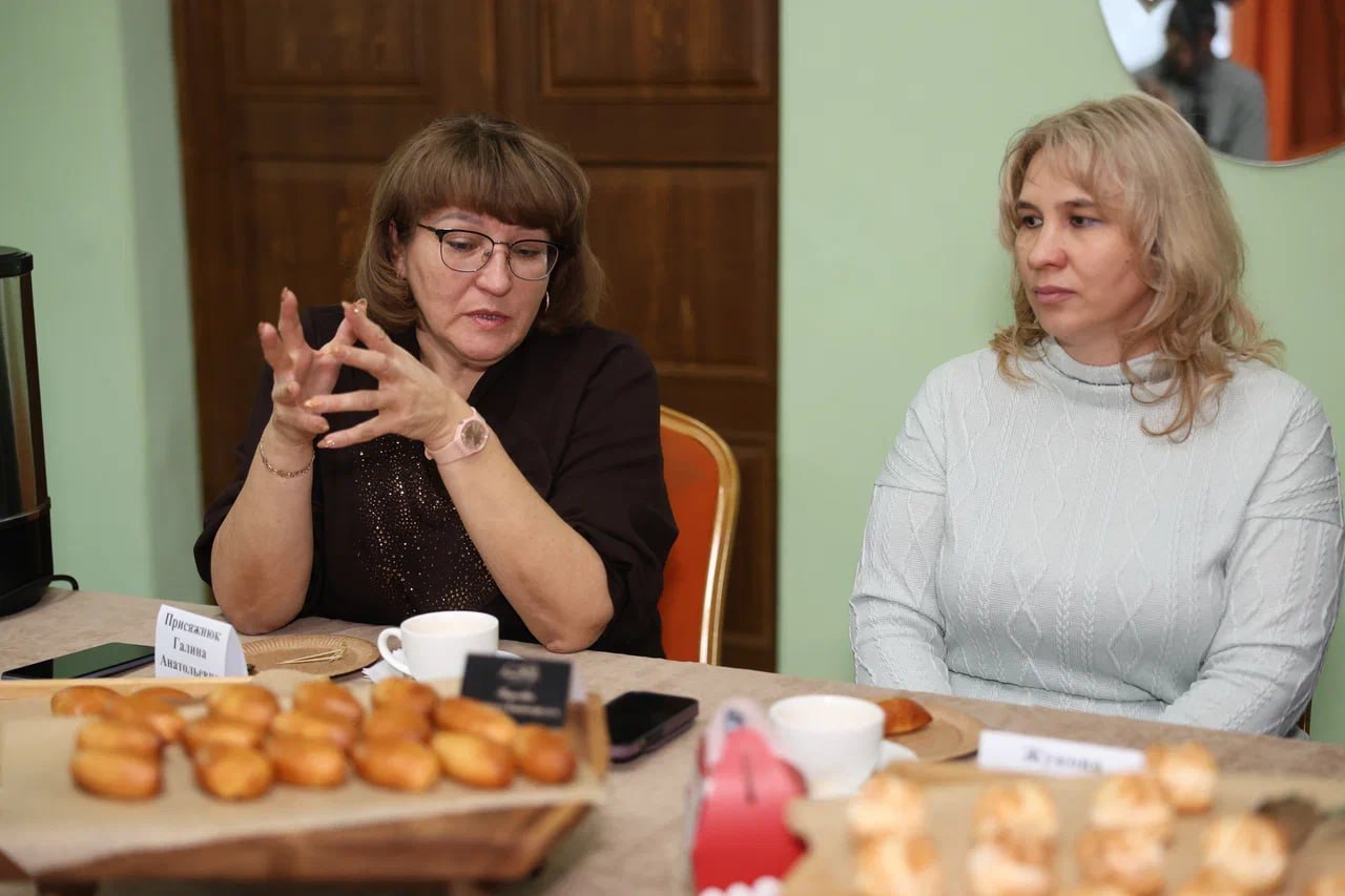 Сила материнства: В Чите прошла встреча матерей участников спецоперации с представителями власти Сила материнства: В Чите прошла встреча матерей участников спецоперации с представителями власти