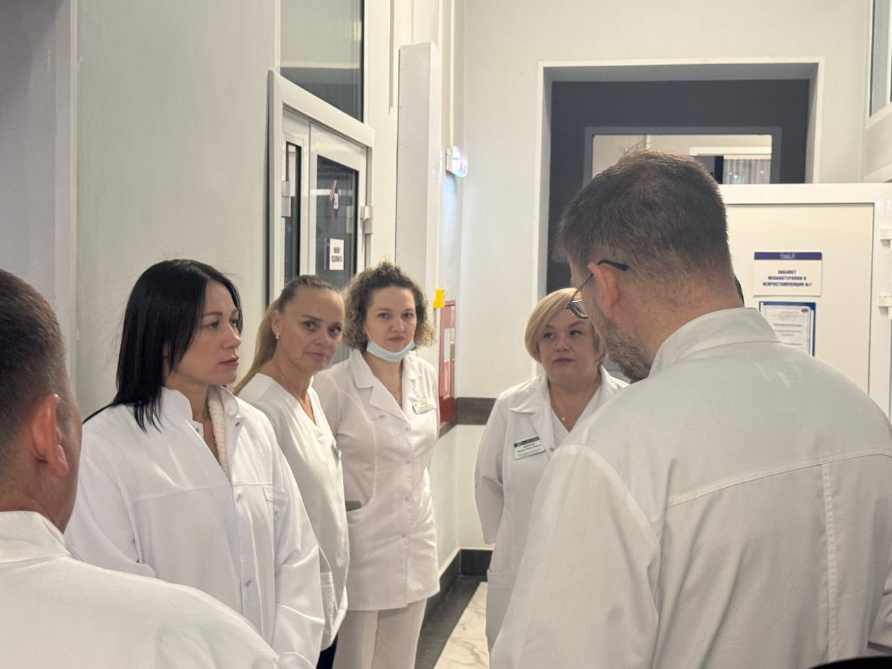 Руководитель представительства в Дальневосточном федеральном округе АНО «Агентство стратегических инициатив по продвижению новых проектов» Ольга Курилова осмотрела отделение медицинской реабилитации Городской клинической...