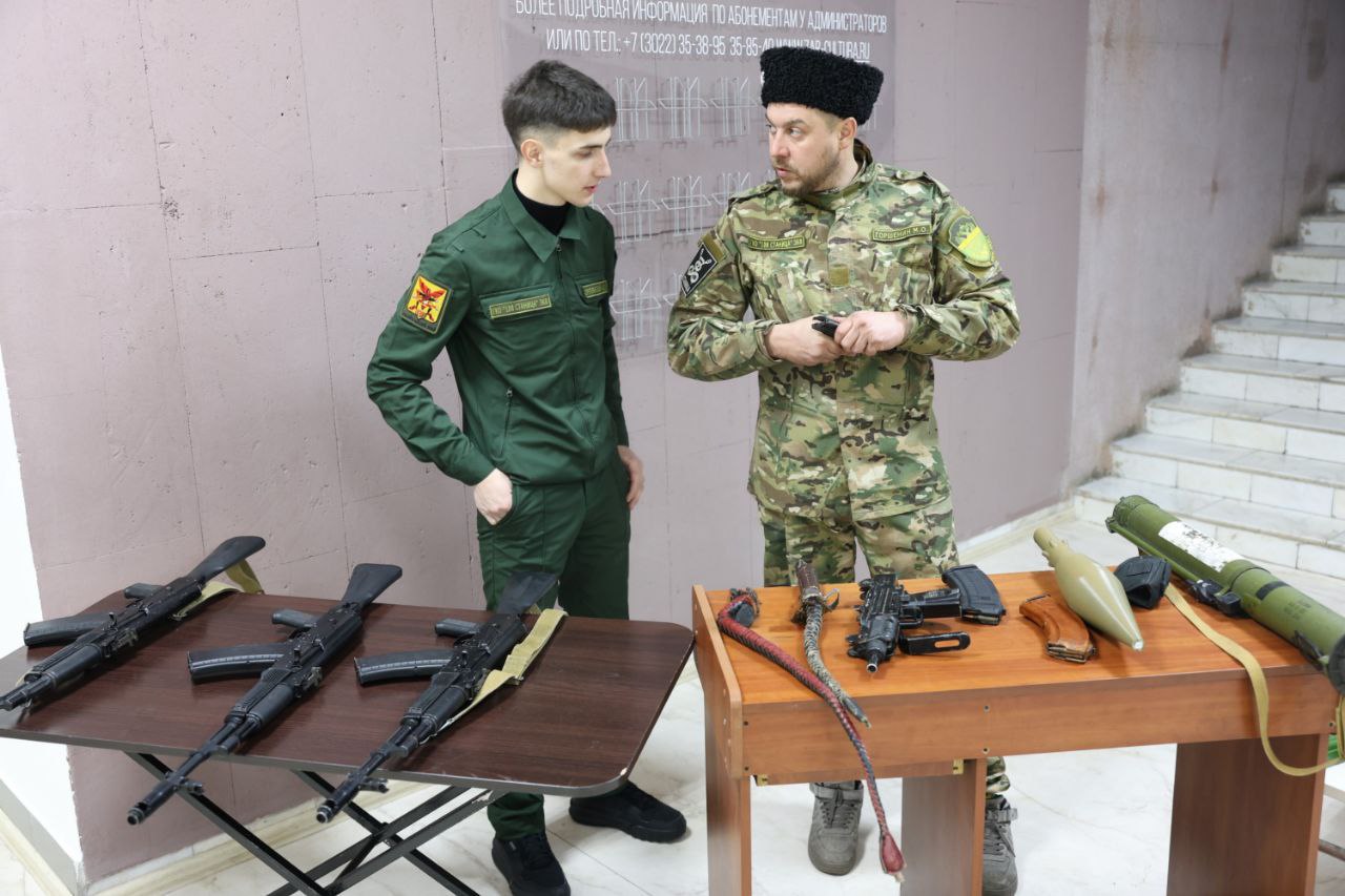 Казак-наставник: Забайкальский ветеран СВО воспитывает подрастающих патриотов Казак-наставник: Забайкальский ветеран СВО воспитывает подрастающих патриотов