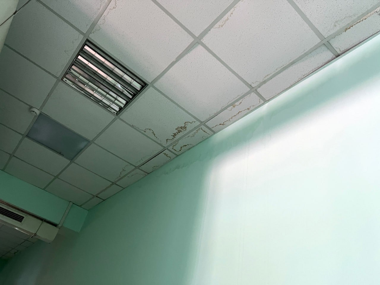 Прокуратура Ингодинского района Читы при проверке находящихся в федеральной собственности зданий лаборатории и ФОКа ЗабГУ выявила многочисленные нарушения при содержании имущества Прокуратура Ингодинского района Читы при проверке находящихся в федеральной собственности зданий лаборатории и ФОКа ЗабГУ выявила многочисленные нарушения при содержании имущества