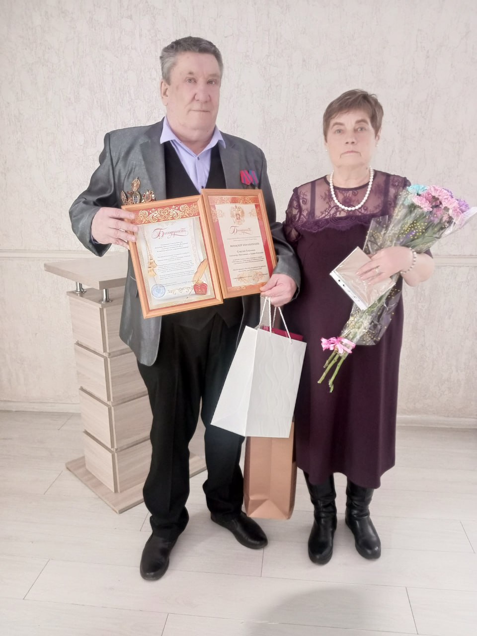 Золотые годы вместе: юбилей семьи отметили супруги из Читы Золотые годы вместе: юбилей семьи отметили супруги из Читы