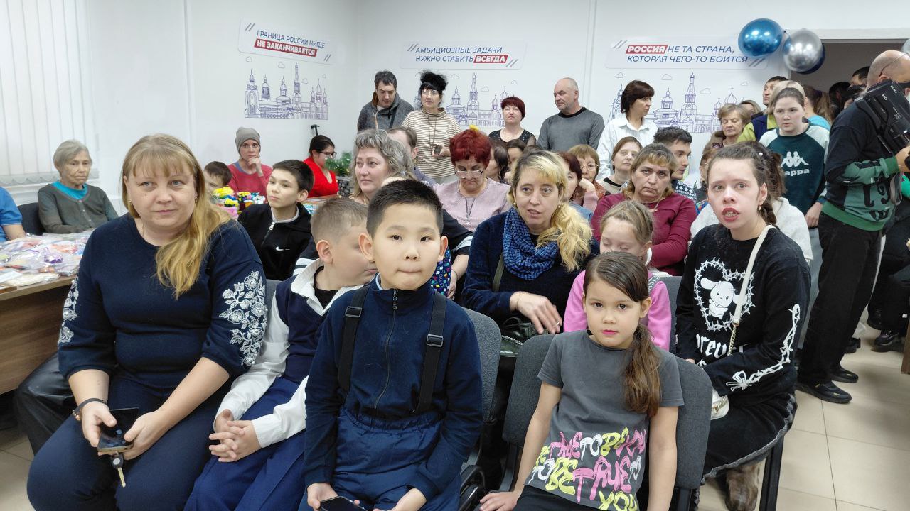 Международный день инвалидов в Чите отметили выставкой творческих работ Международный день инвалидов в Чите отметили выставкой творческих работ