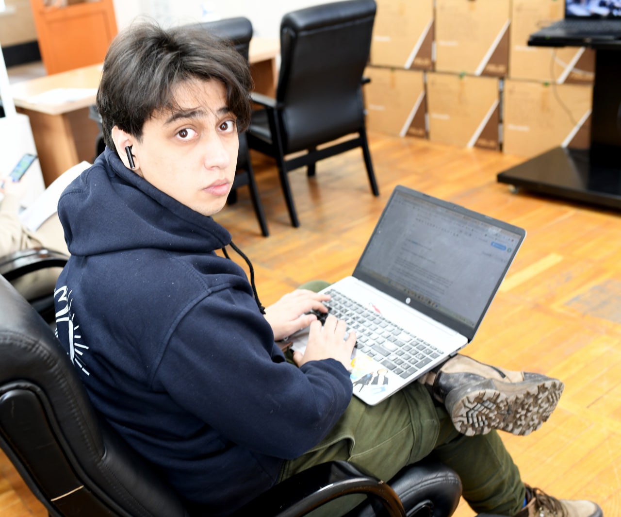 25 лет — 25 побед. Поздравляем ИА «Чита.ру» с юбилеем! Постоянные чемпионы ежегодного конкурса «Парламентский журналист» (за те же, кстати, 25 лет его существования) победили в разных номинациях более 30 раз и положили в... 25 лет — 25 побед. Поздравляем ИА «Чита.ру» с юбилеем! Постоянные чемпионы ежегодного конкурса «Парламентский журналист» (за те же, кстати, 25 лет его существования) победили в разных номинациях более 30 раз и положили в...