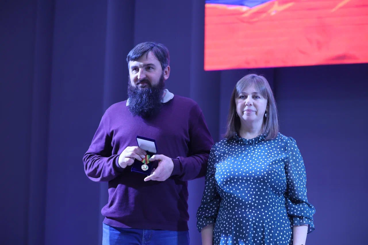 Медали «За помощь СВО», награды губернатора края и МЧС региона получили волонтеры Забайкалья Медали «За помощь СВО», награды губернатора края и МЧС региона получили волонтеры Забайкалья