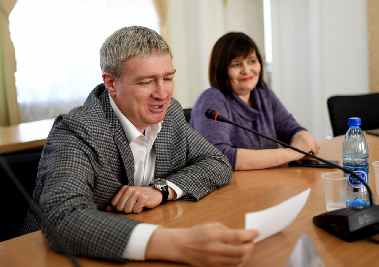 25 лет — 25 побед. Поздравляем ИА «Чита.ру» с юбилеем! Постоянные чемпионы ежегодного конкурса «Парламентский журналист» (за те же, кстати, 25 лет его существования) победили в разных номинациях более 30 раз и положили в...