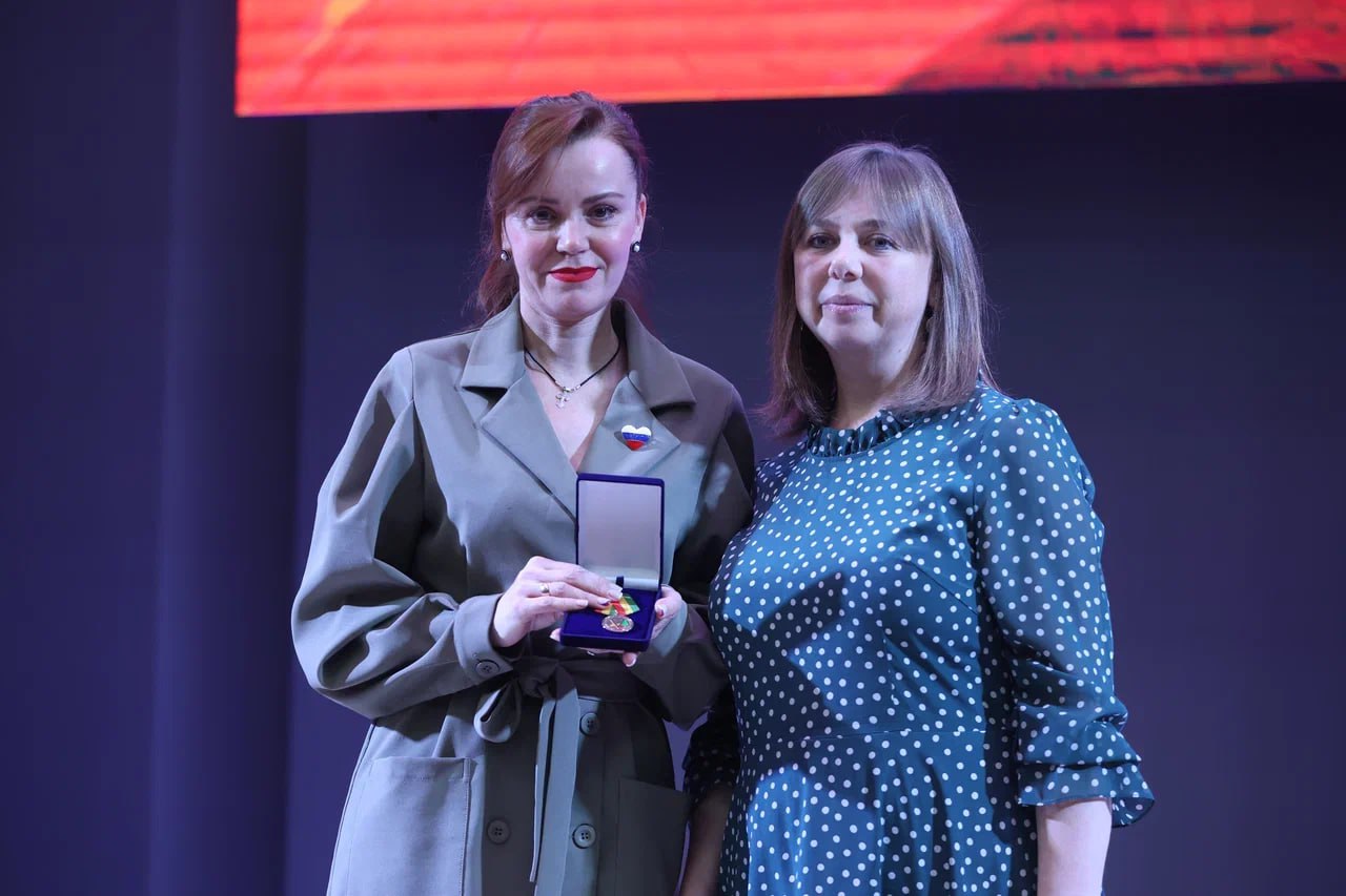 Медали «За помощь СВО», награды губернатора края и МЧС региона получили волонтеры Забайкалья Медали «За помощь СВО», награды губернатора края и МЧС региона получили волонтеры Забайкалья