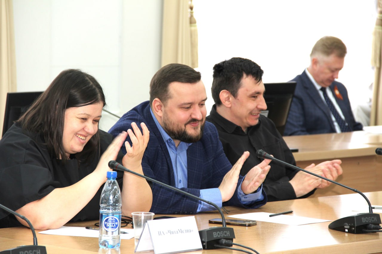 25 лет — 25 побед. Поздравляем ИА «Чита.ру» с юбилеем! Постоянные чемпионы ежегодного конкурса «Парламентский журналист» (за те же, кстати, 25 лет его существования) победили в разных номинациях более 30 раз и положили в... 25 лет — 25 побед. Поздравляем ИА «Чита.ру» с юбилеем! Постоянные чемпионы ежегодного конкурса «Парламентский журналист» (за те же, кстати, 25 лет его существования) победили в разных номинациях более 30 раз и положили в...