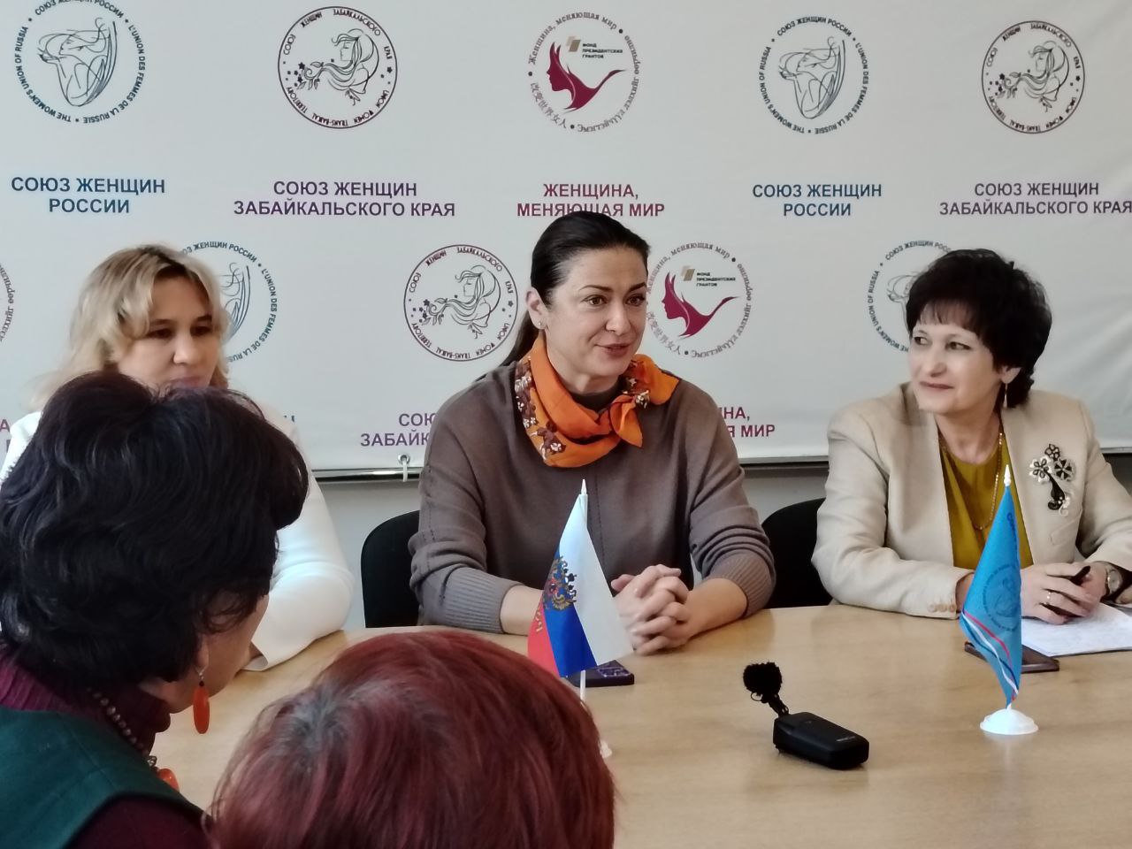 Мария Ситтель встретилась с забайкальским «Союзом женщин России» Мария Ситтель встретилась с забайкальским «Союзом женщин России»