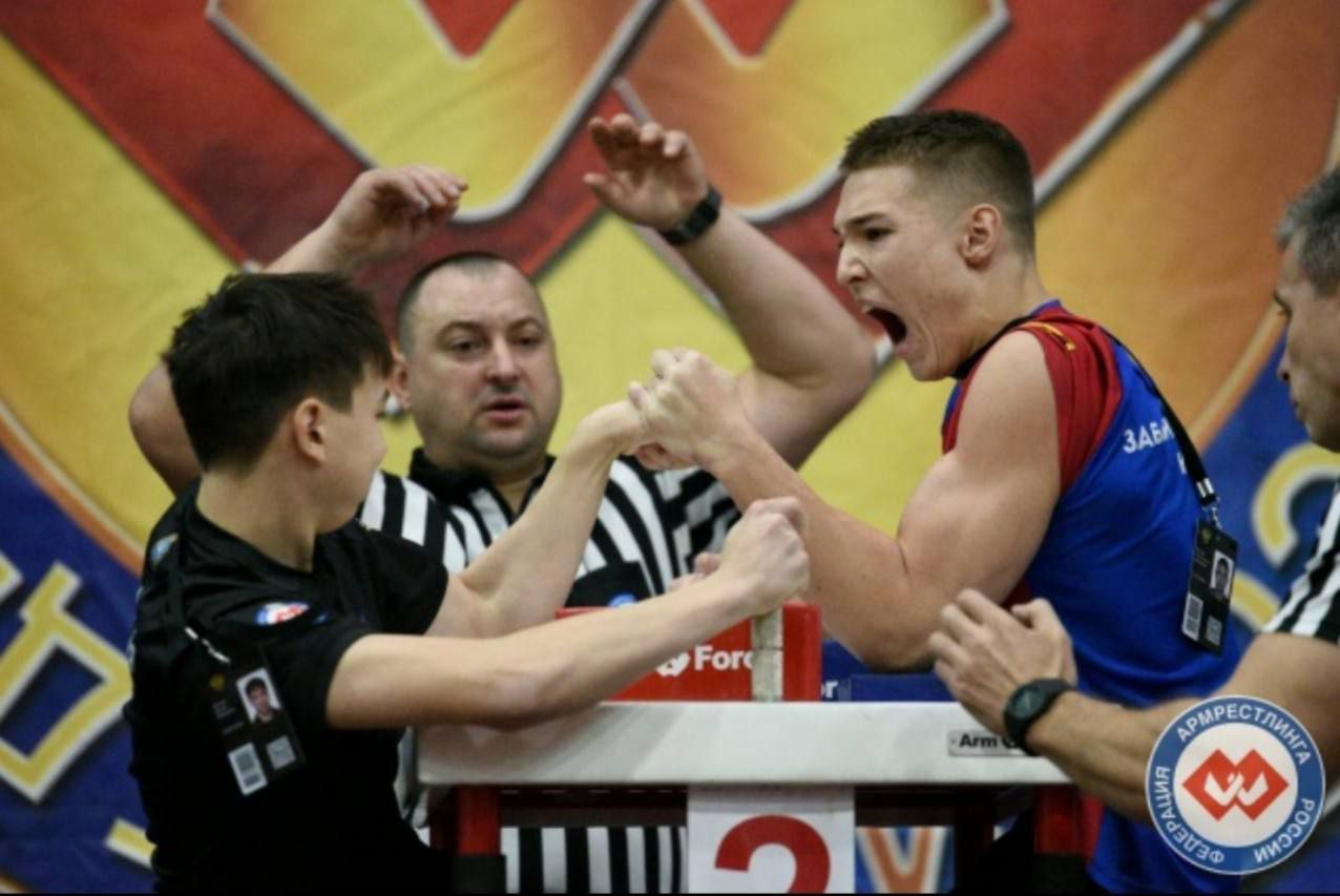 С 1 по 5 декабря в городе Орле прошли Всероссийские соревнования по армрестлингу среди юниоров