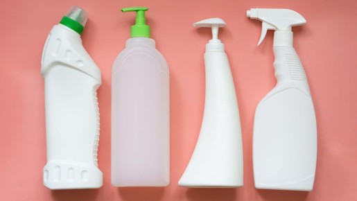 Убийца легких: хозяйки сторонятся этих чистящих средств