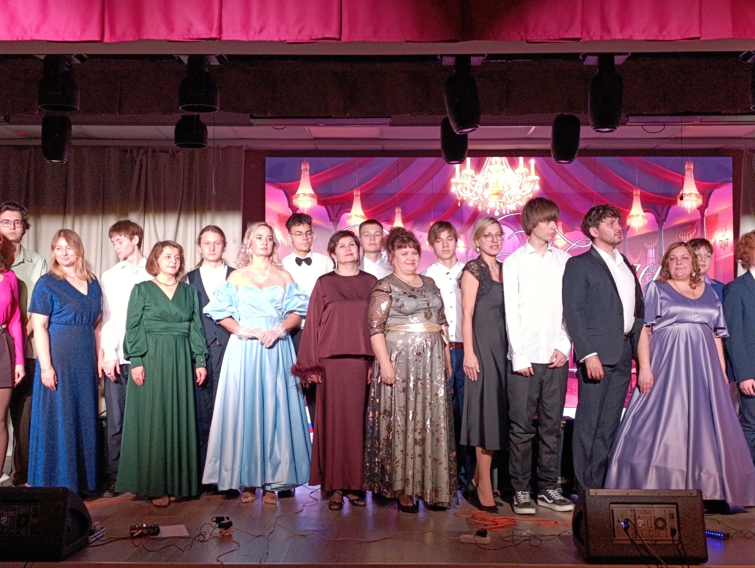 Второй бал поколений в читинской школе №55 Второй бал поколений в читинской школе №55