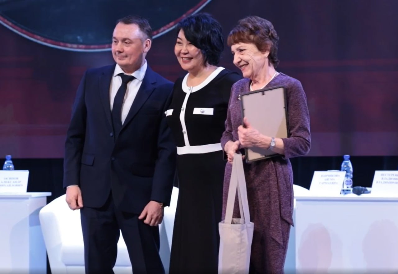 В Забайкалье вручили благодарности губернатора за вклад в сохранение объектов культурного наследия В Забайкалье вручили благодарности губернатора за вклад в сохранение объектов культурного наследия