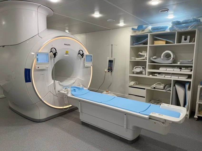 Прямой разговор — 2025: В Читинском медцентре запустили в работу новый МРТ-аппарат Прямой разговор — 2025: В Читинском медцентре запустили в работу новый МРТ-аппарат