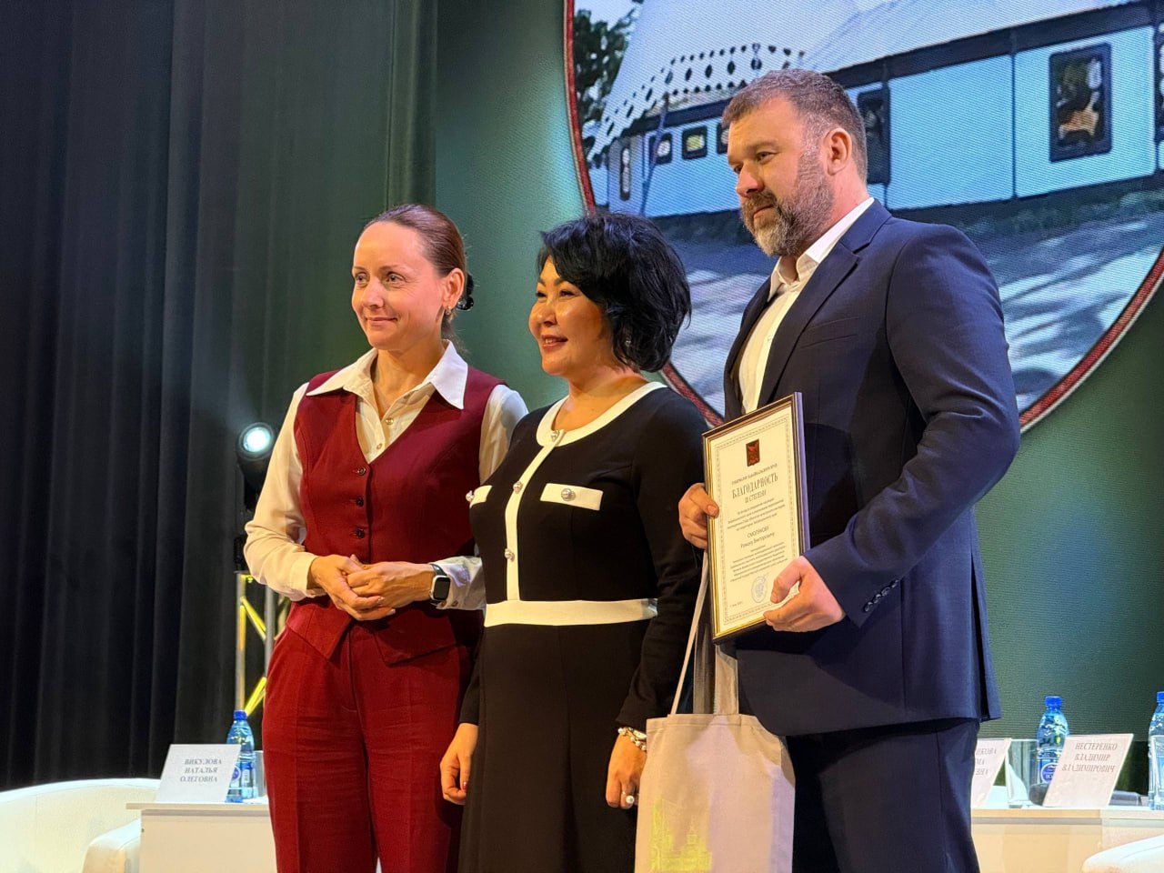 В Забайкалье вручили благодарности губернатора за вклад в сохранение объектов культурного наследия В Забайкалье вручили благодарности губернатора за вклад в сохранение объектов культурного наследия