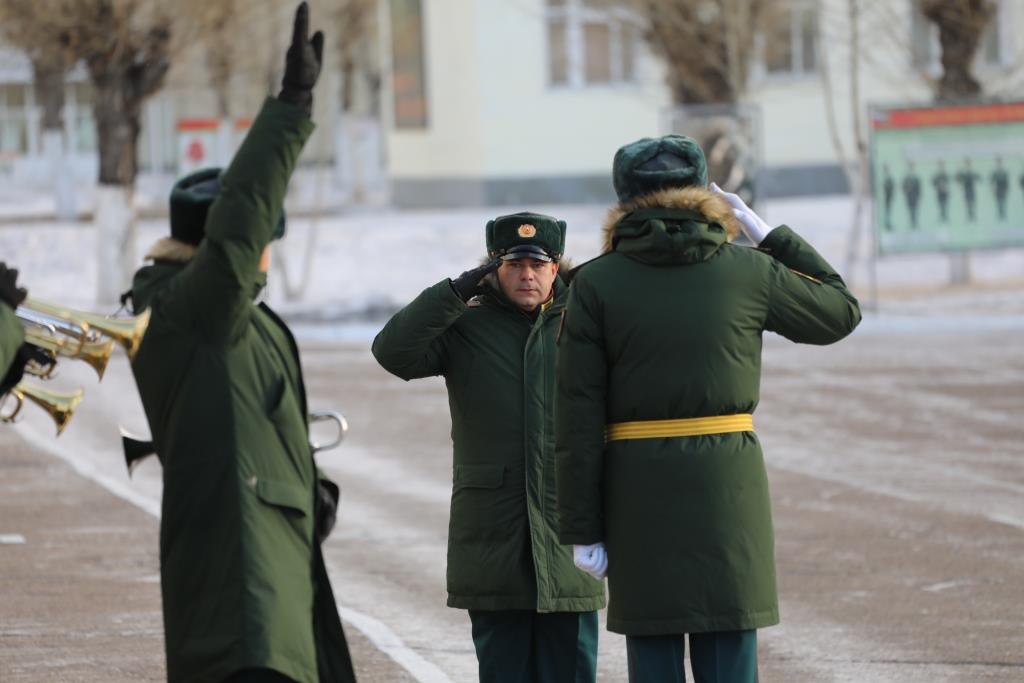 Около 700 курсантов Окружного учебного центра ВВО в Забайкалье приняли военную присягу Около 700 курсантов Окружного учебного центра ВВО в Забайкалье приняли военную присягу